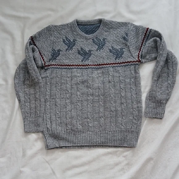 Men's Gray Crewneck Sweater with Duck Design - Picture 1 of 6